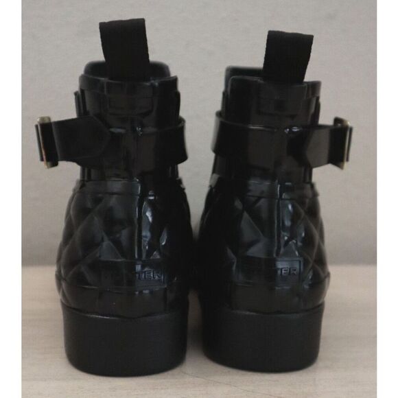 Hunter Women's Sz 5 Black Quilted Gloss Refined Slim Fit Chelsea Boots SIB - Picture 2 of 12